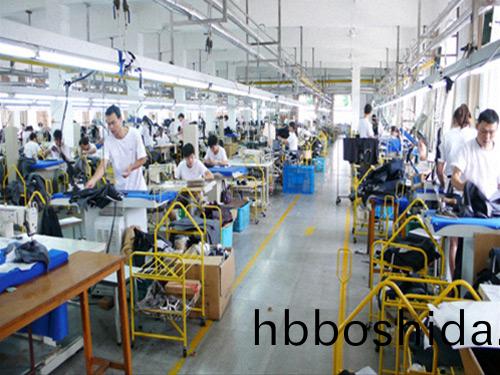 襯(chen)衫生(sheng)産(chan)車間